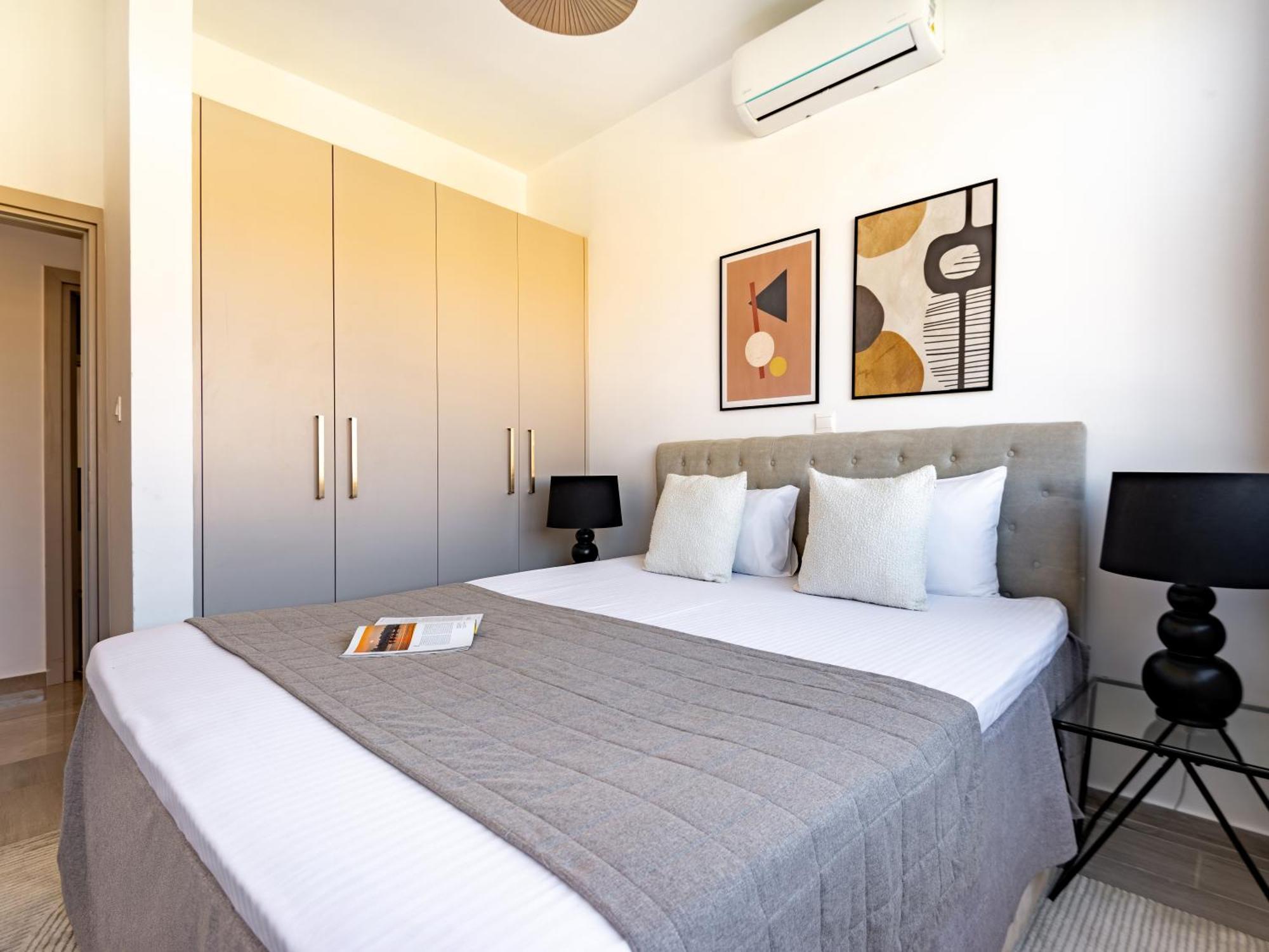 Sanders River Plaza Limassol Room photo